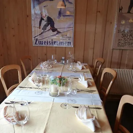 Gasthof Derby Mini-hôtel Zweisimmen